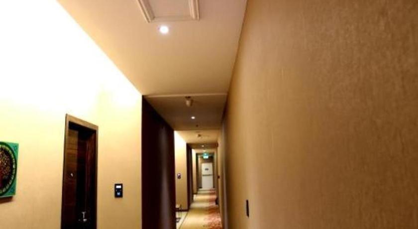 Lotus Blu Hotel Legazpi Exterior foto